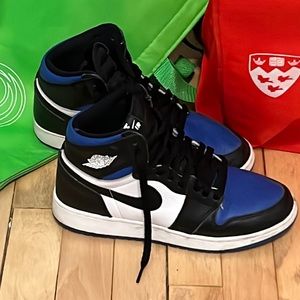 SOLD Mid Jordan 1 royal toe 8W/6.5Y(M)